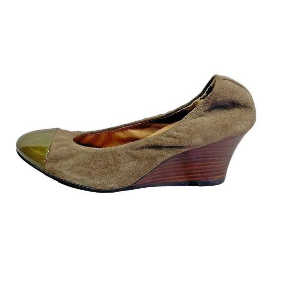 Brian James cap toe suede wedge pump shoes tan brown womens sz 38/7.5 - Picture 2 of 8
